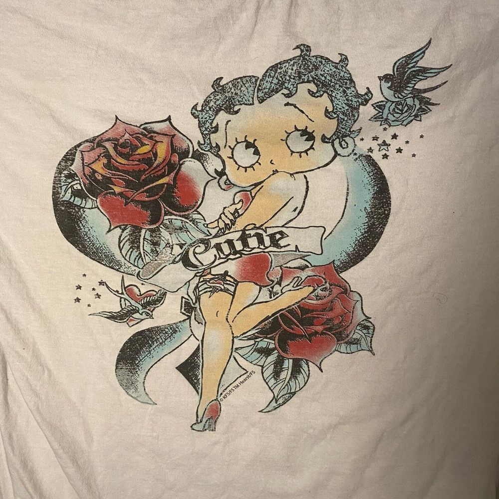 Betty Boop Graphic T Shirt Women's Size M White‎ 100% Cotton Short Sleeves - Picture 2 of 8